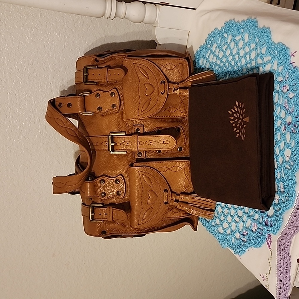 Mulberry "Roxanne" oak darwin color satchel handbag approx 14"X7"X7 1/4".